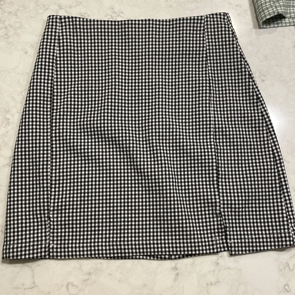 2 Brandy Melville Skirts - Picture 2 of 5